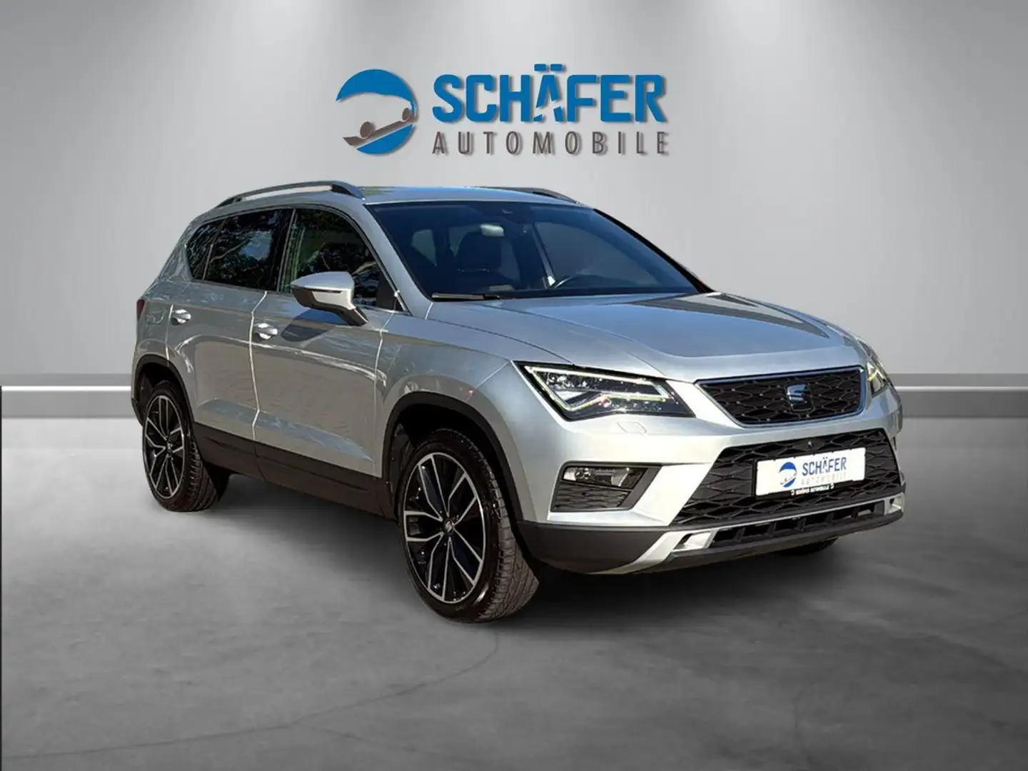 SEAT Ateca 2.0 Xcellence 4Drive #LED #NAV #AHK #360° Silber - 2
