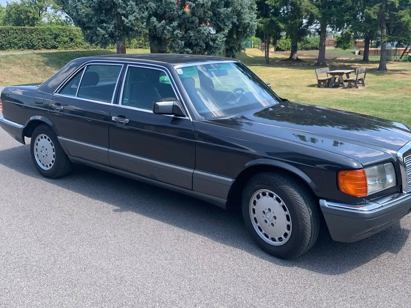 Mercedes-Benz 300 SE Noir - 1