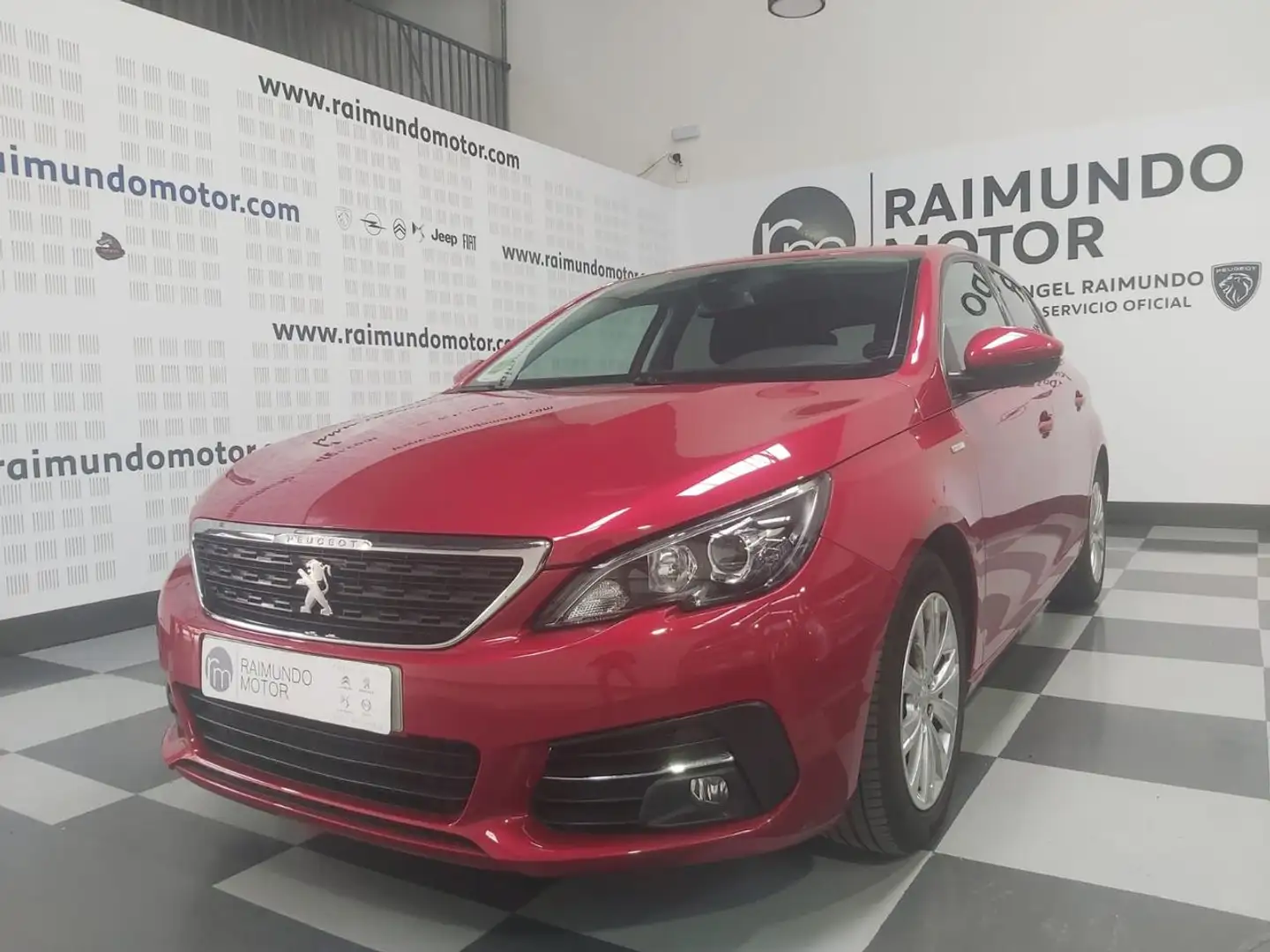 Peugeot 308 1.5BlueHDi S&S Style 130 Rouge - 1
