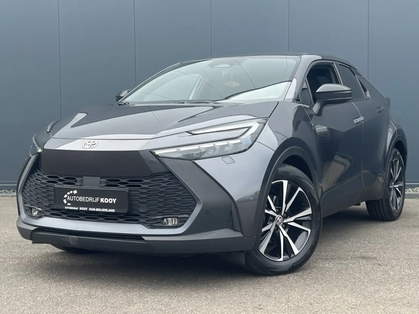 Toyota C-HR 1.8 Hybrid Dynamic Limited / Groot scherm / Parkee Grijs - 2