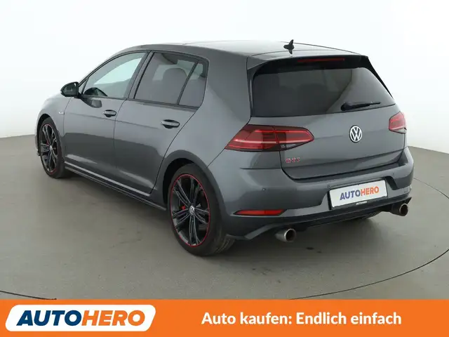 Volkswagen Golf view 4