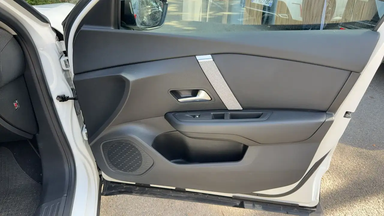 Citroen C4 Berline — photo 23