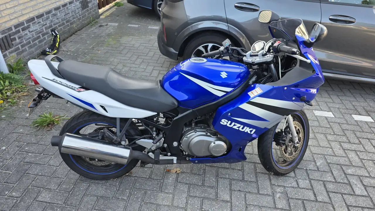 Suzuki GS 500