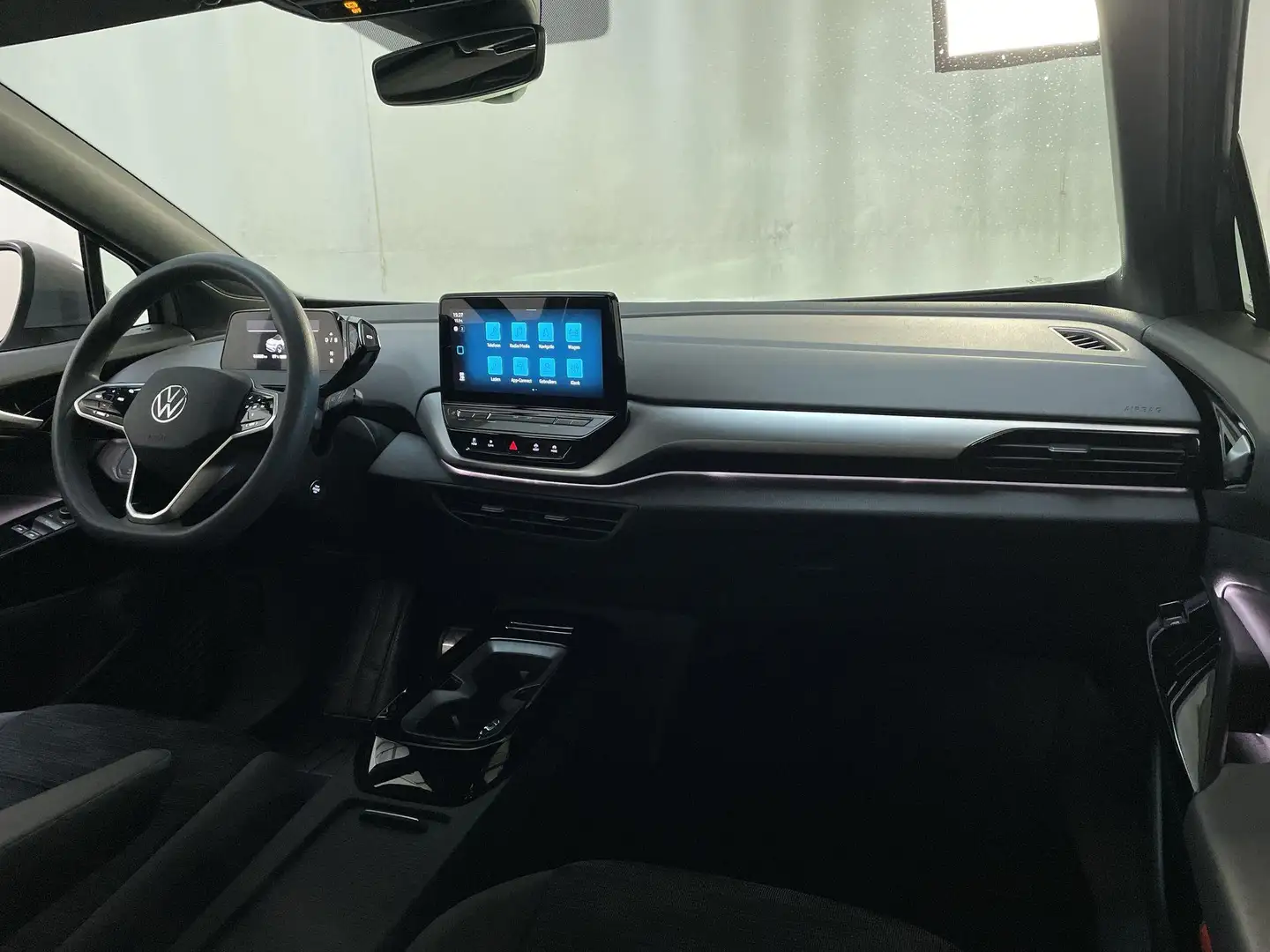 Volkswagen ID.4 Pro 77 kWh Navigatie Parkeersensoren DAB+ App-Conn Grijs - 2