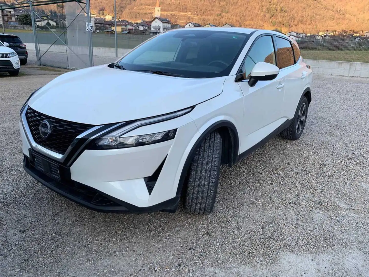Nissan Qashqai MHEV 158 CV Xtronic N-Connecta - VARI COLORI Bianco - 2