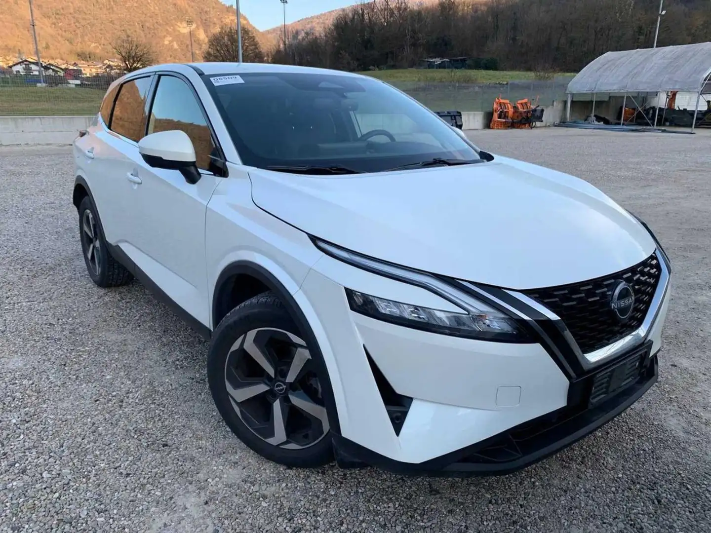 Nissan Qashqai MHEV 158 CV Xtronic N-Connecta - VARI COLORI Bianco - 1