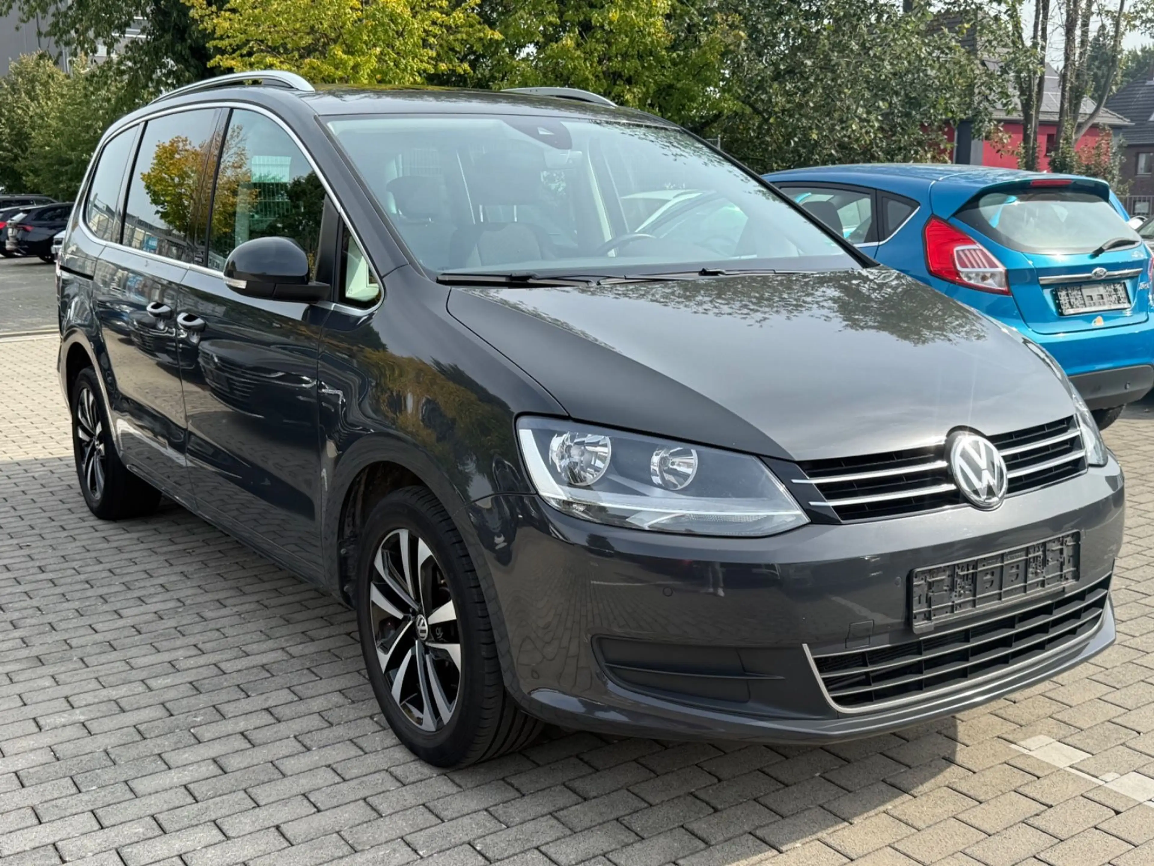 Volkswagen Sharan United 1.4 TSI*AHK*ACC*PANO*E-Türe*StHzg* — photo 4