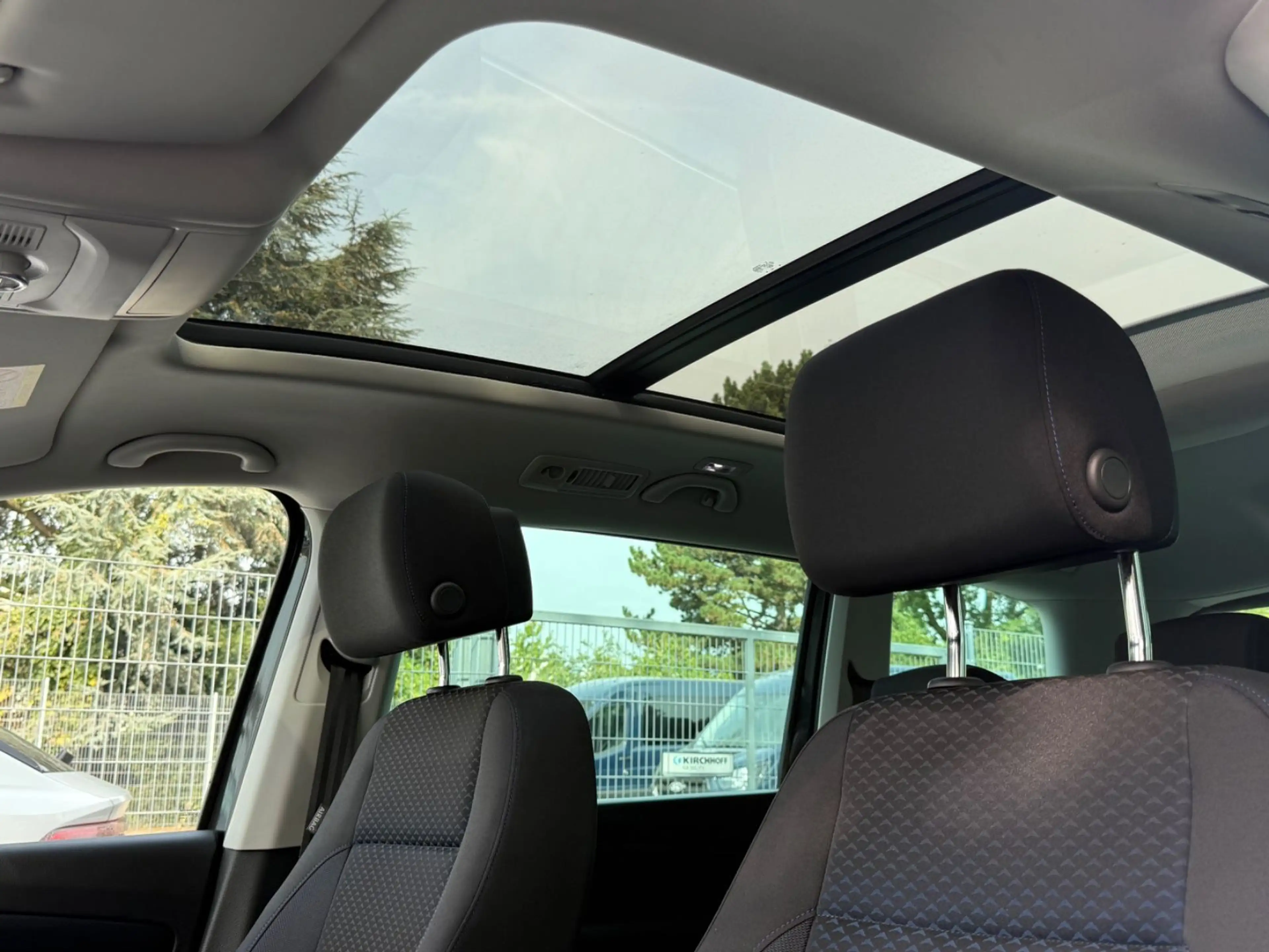 Volkswagen Sharan United 1.4 TSI*AHK*ACC*PANO*E-Türe*StHzg* — photo 9