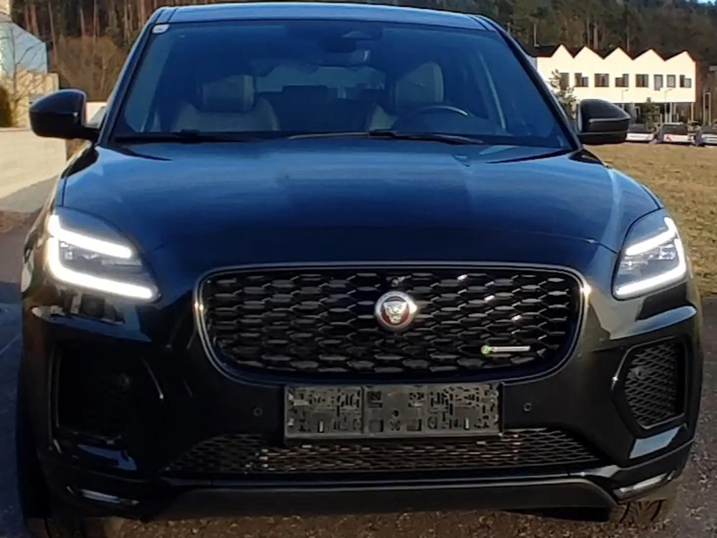 Jaguar E-Pace E-Pace P300e R-Dynamic SE-Plug-in-Hybrid -Allrad Schwarz - 2