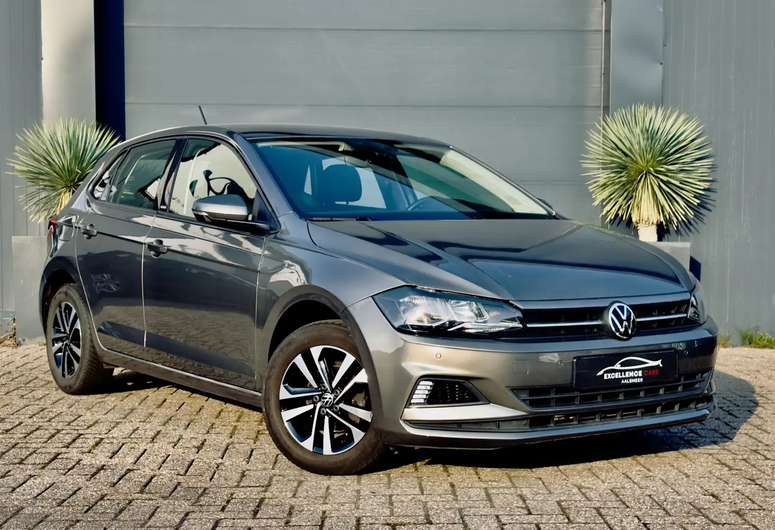 Volkswagen Polo 1.0 TSI Comfortline Business - 1