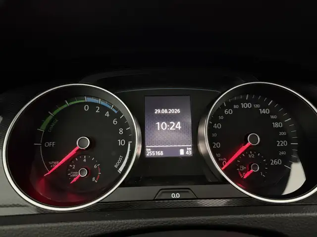 Volkswagen Golf view 21