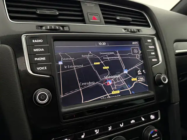 Volkswagen Golf view 27