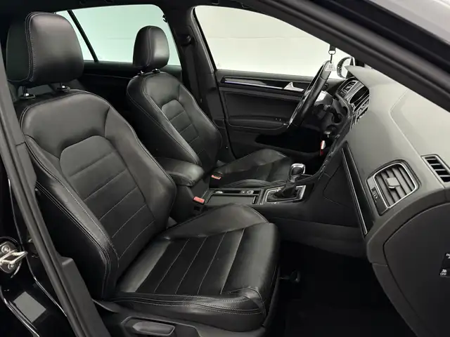 Volkswagen Golf view 16