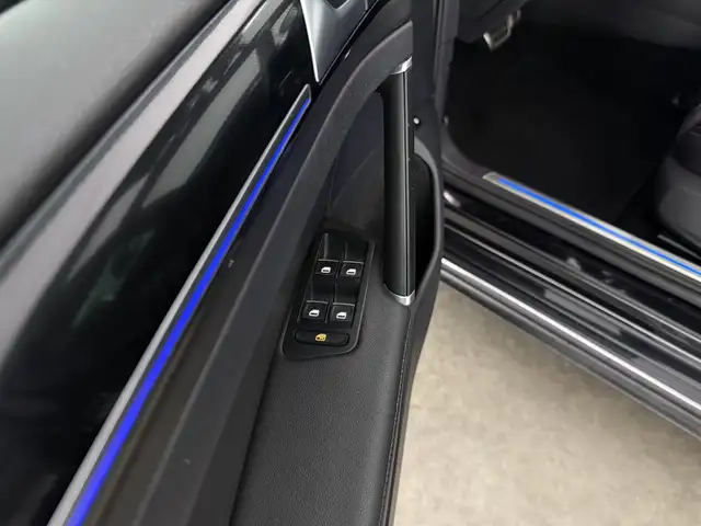 Volkswagen Golf view 30