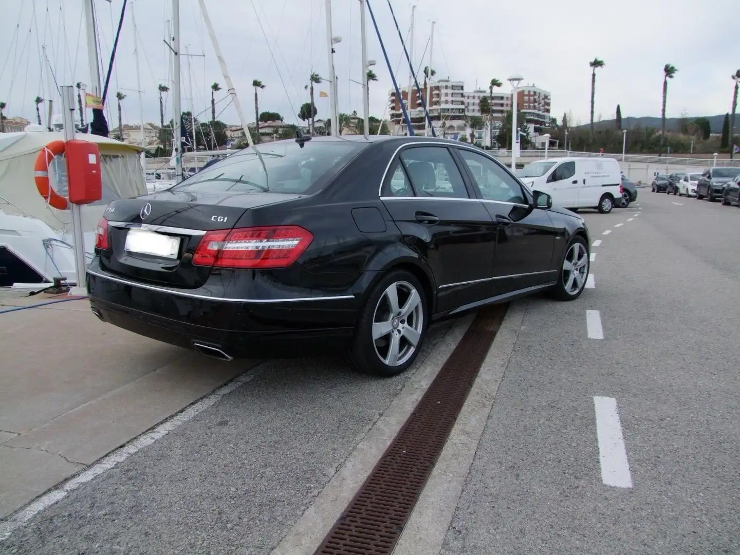 Mercedes-Benz E 350 Berlina avantgarde Noir - 1
