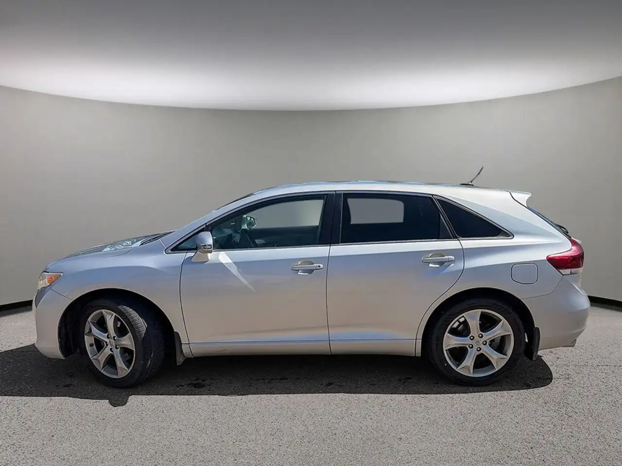 Toyota Venza снимка Toyota Venza