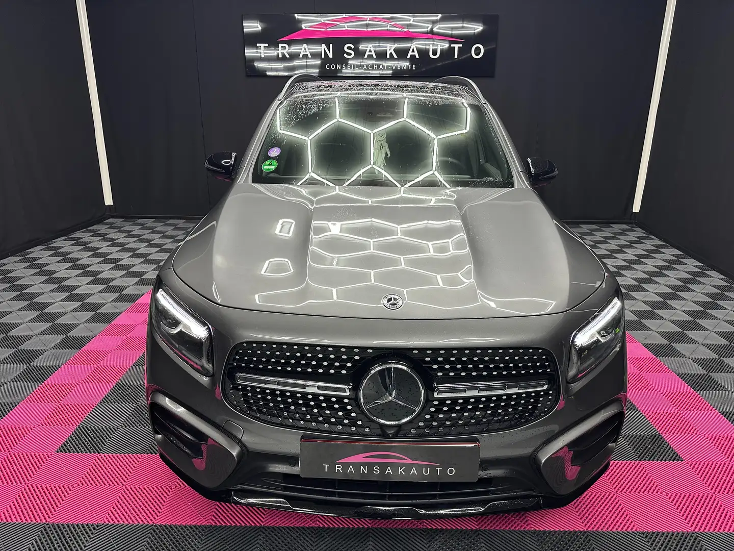 Mercedes-Benz GLB 180 GLB 180 Star Edition/Toit Pano/ Garantie Mercedes Gris - 2