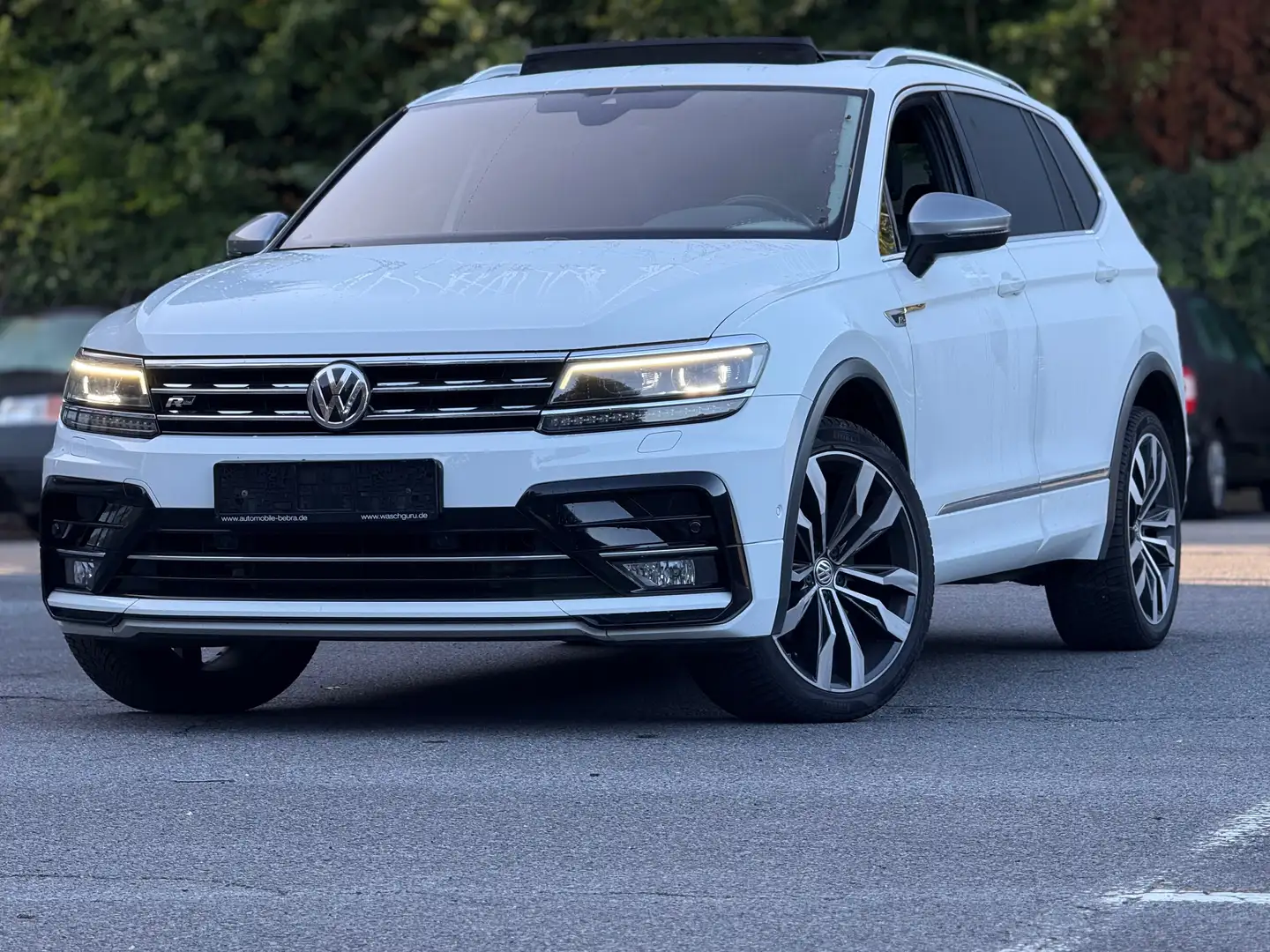 Volkswagen Tiguan Allspace 2.0 TSI 4Motion 3 X R Line-Full Option-Pano-7 pl Wit - 2