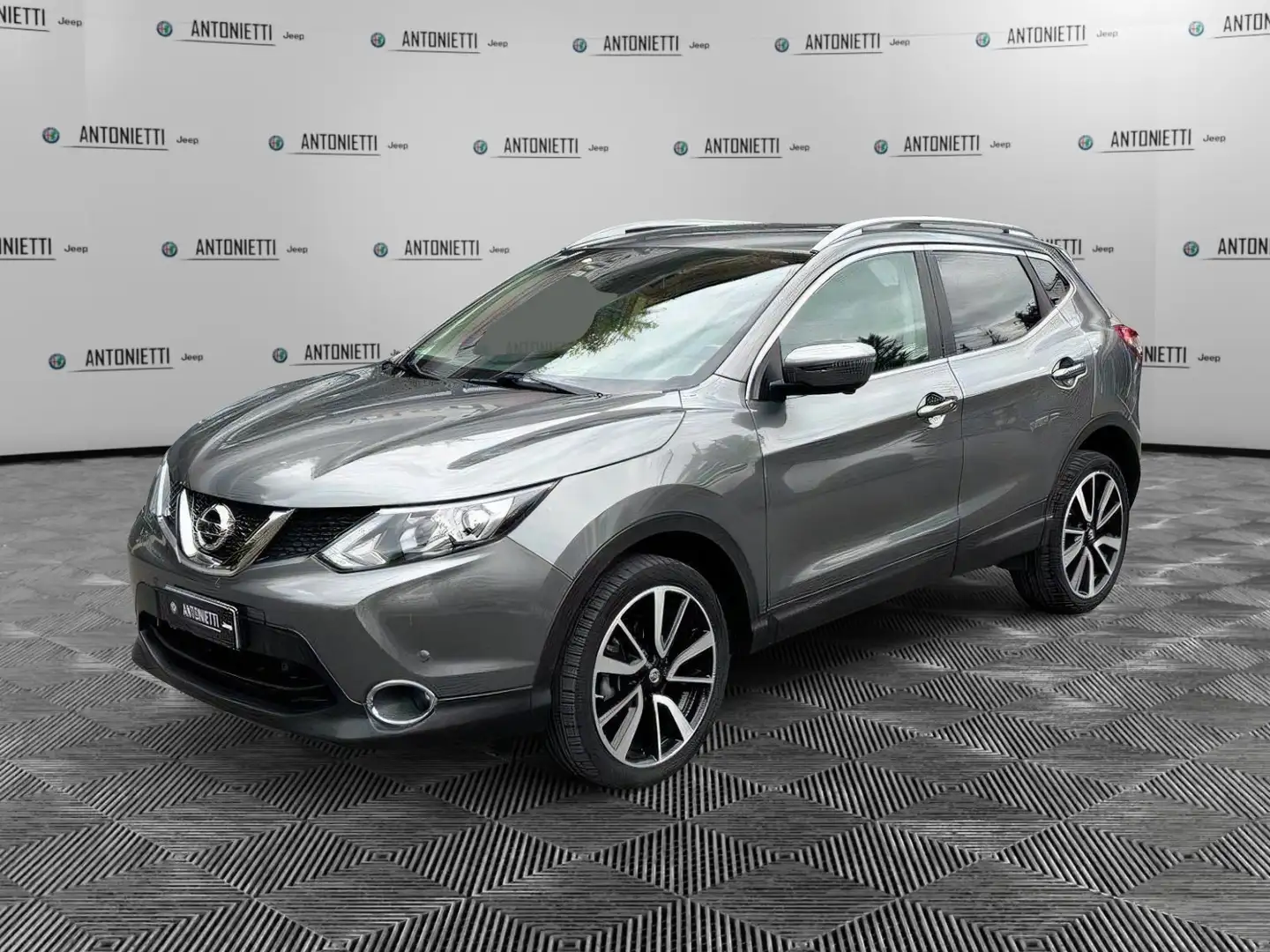 Nissan Qashqai Qashqai 1.6 dCi 4WD Tekna Grigio - 1