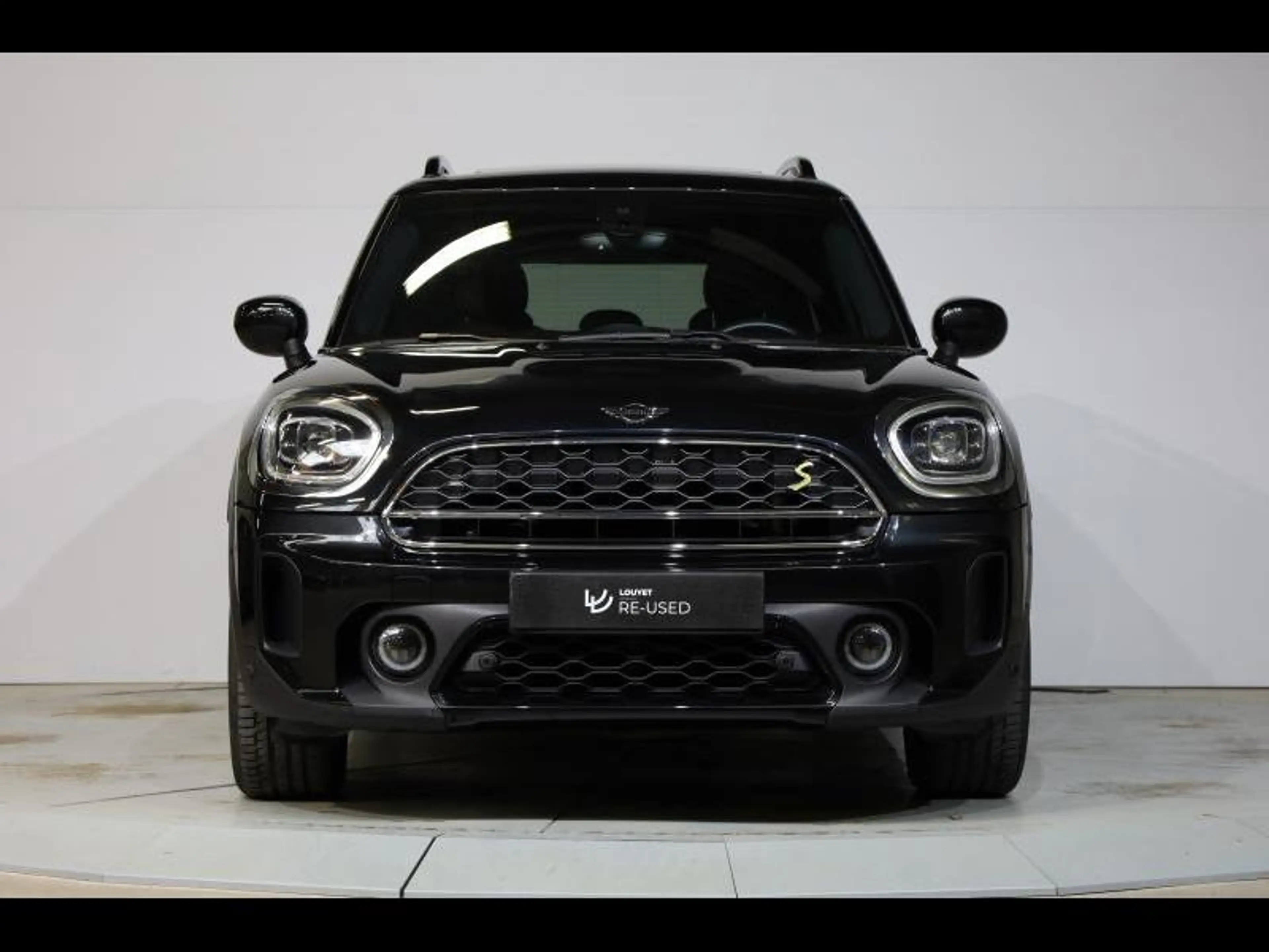 MINI Cooper SE Countryman ALL4 — photo 2