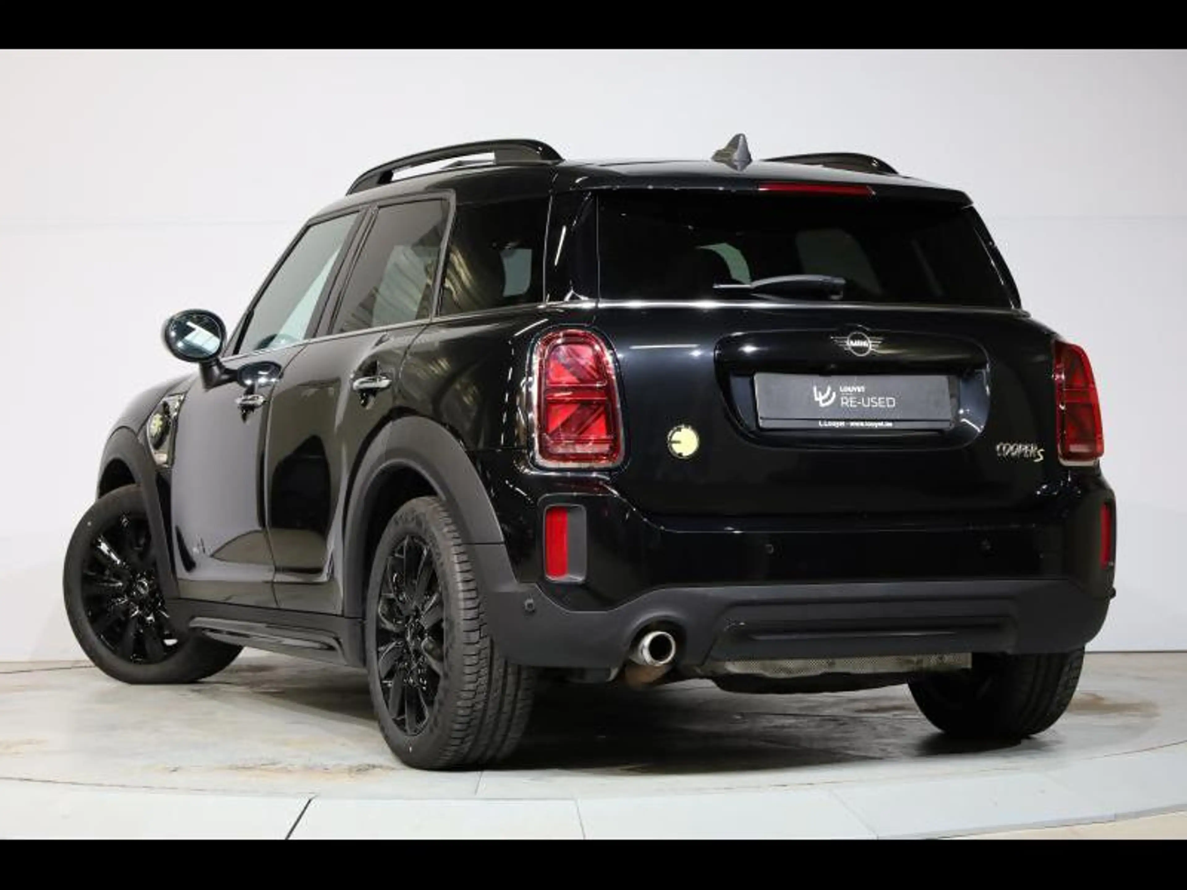 MINI Cooper SE Countryman ALL4 — photo 5