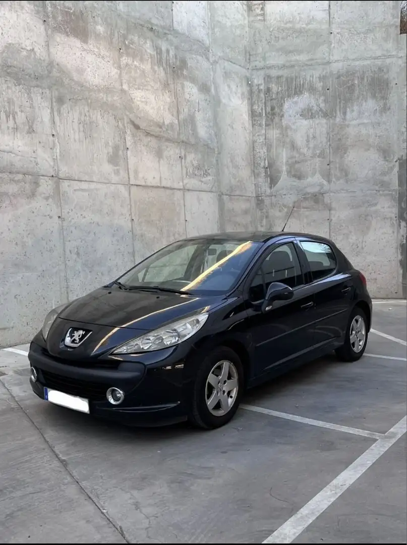 Peugeot 207 1.4i 16v X-Line - 1