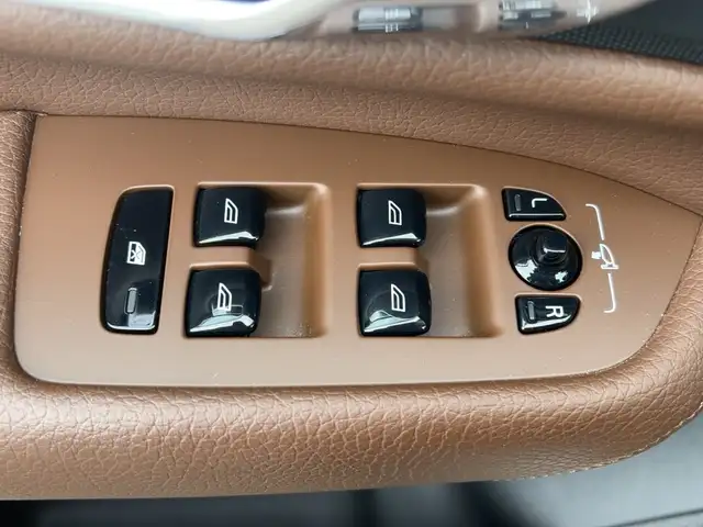 Volvo XC90 view 20