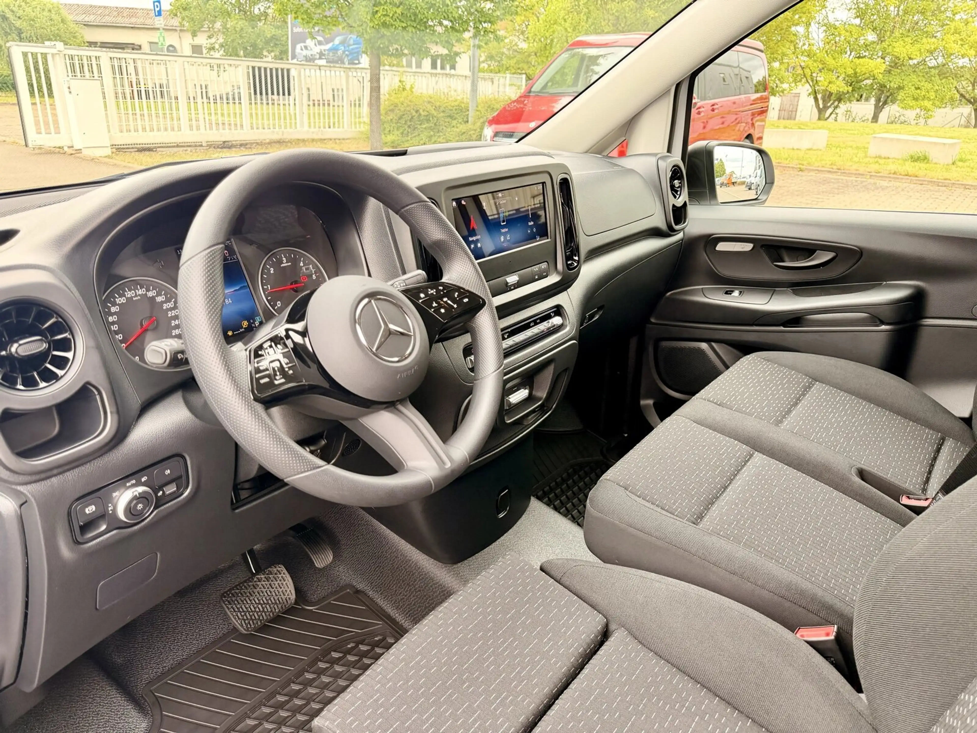 Mercedes-Benz Vito Vito 116 KA/L 9G LED Kamera AHK 2,5t MBUX Klima — photo 14