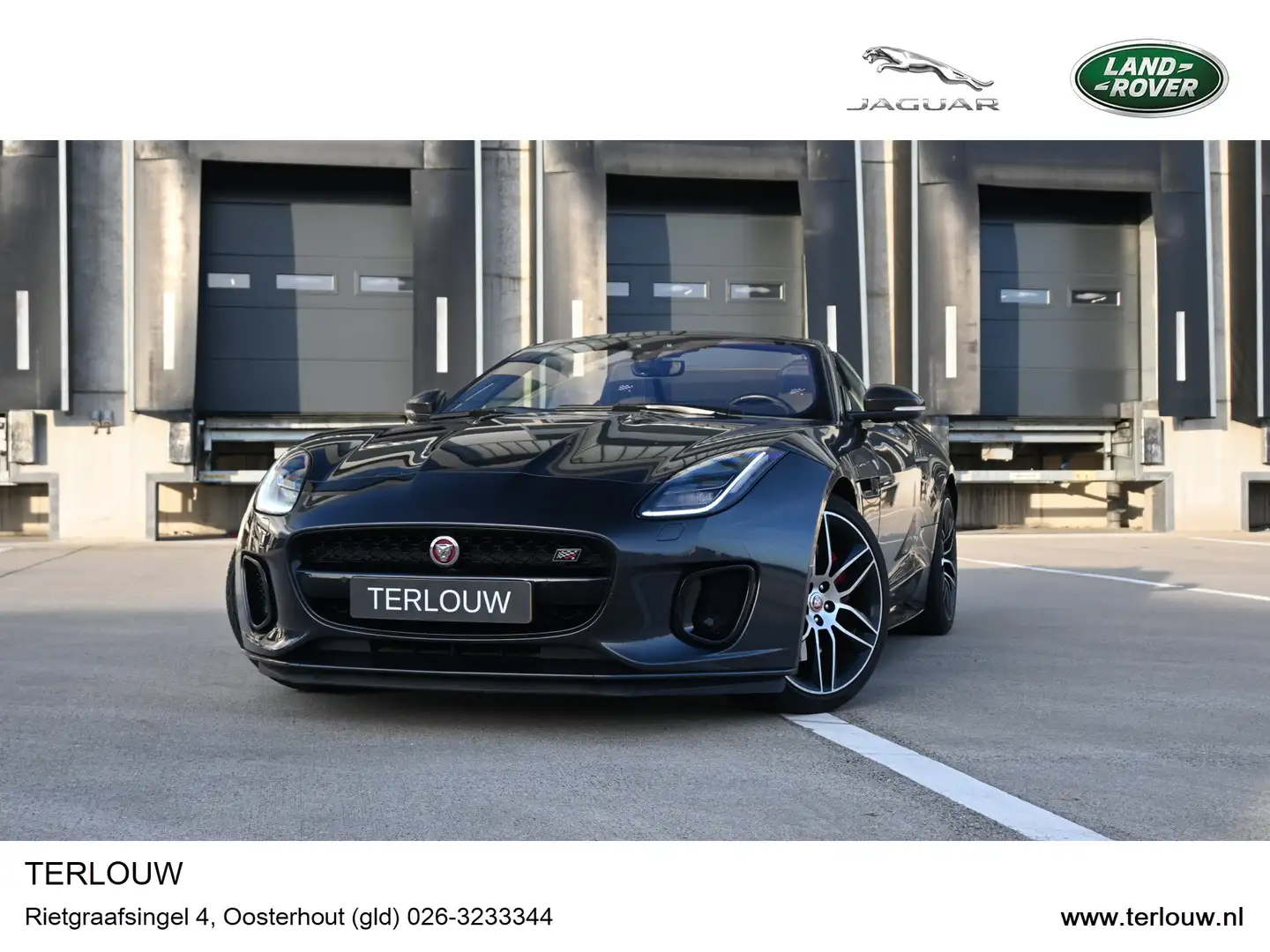 Jaguar F-Type 2.0T Chequered Flag Grijs - 1