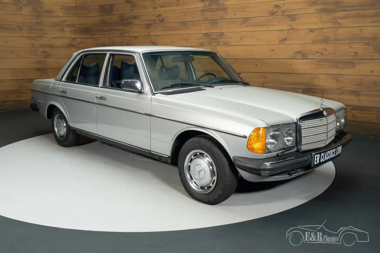 Mercedes-Benz 250 Sedan | 1978, foto 3