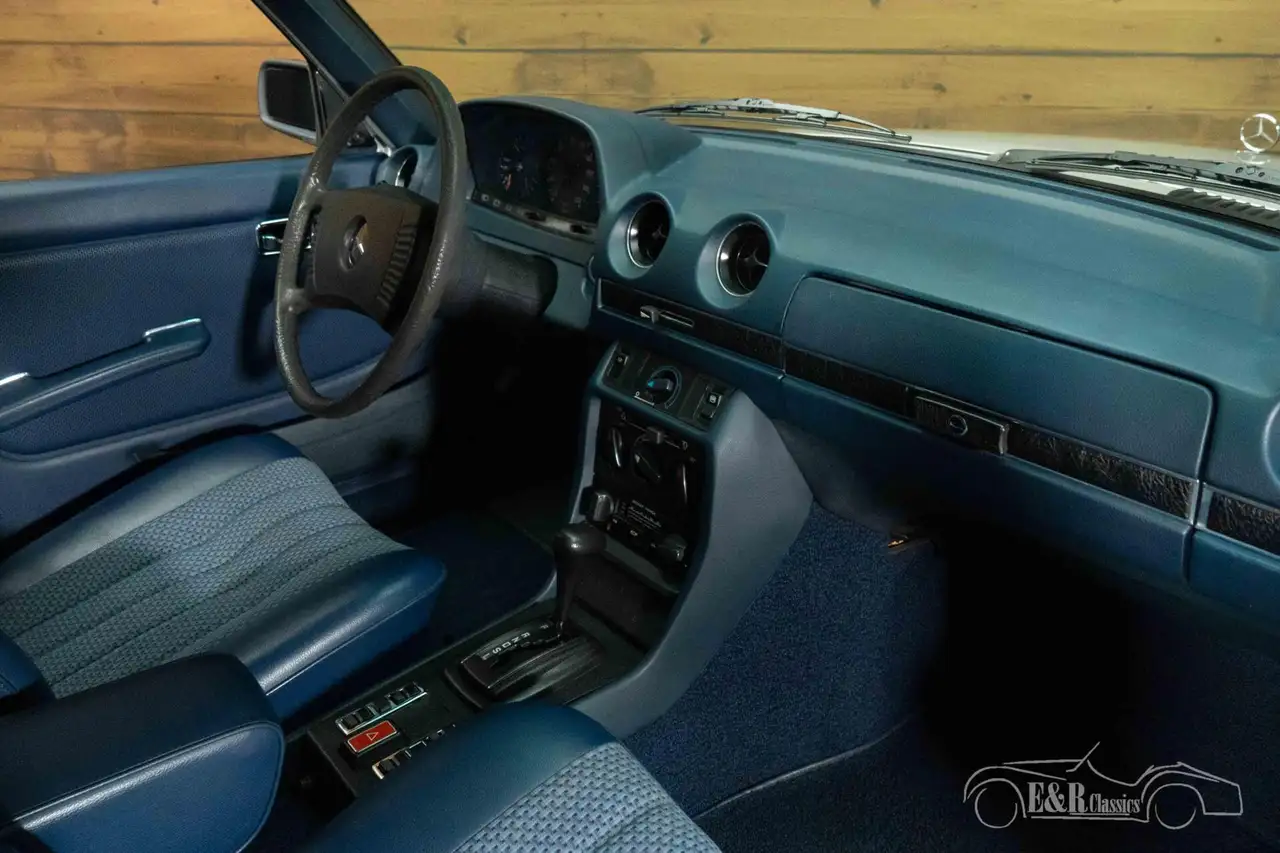 Mercedes-Benz 250 Sedan | 1978, foto 10