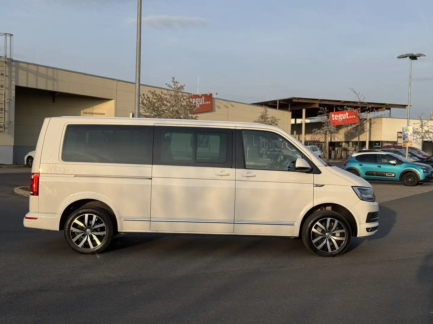 Volkswagen T6 Multivan Multivan Caravelle Kombi T6 TDI BMT Lang Highline Weiß - 2