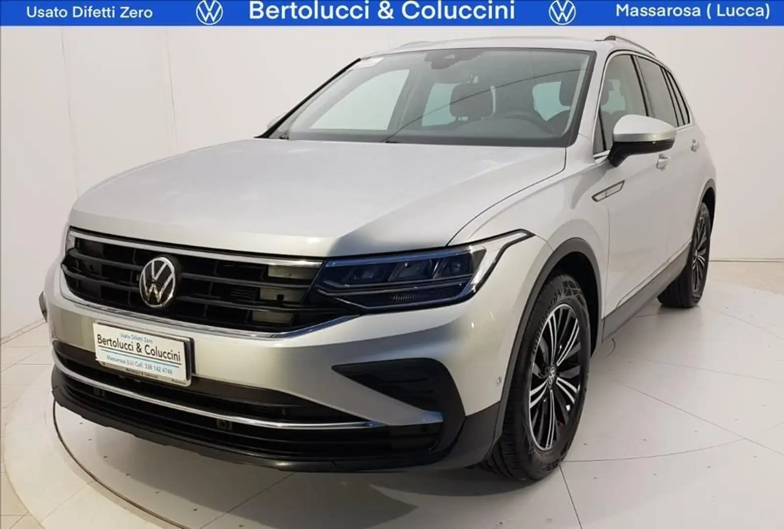 Volkswagen Tiguan 2.0 TDI SCR Life Gris - 1