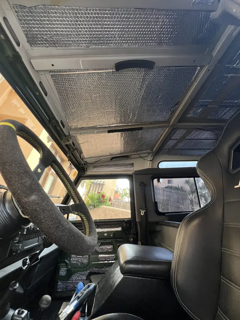 Land Rover Defender 90TDI SW - 1