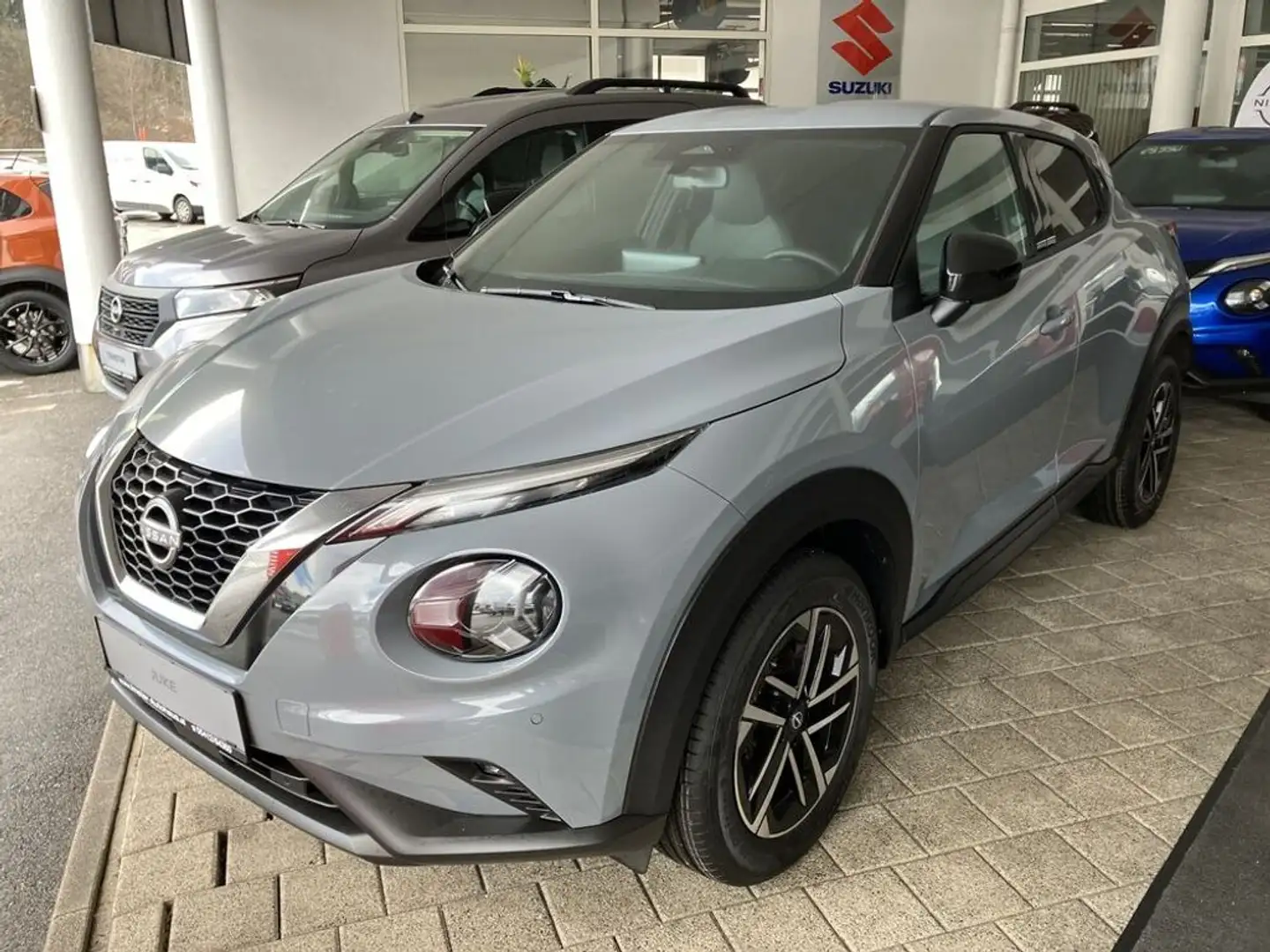 Nissan Juke 1,0 DIG-T N-Connecta PDC, LED Grau - 2