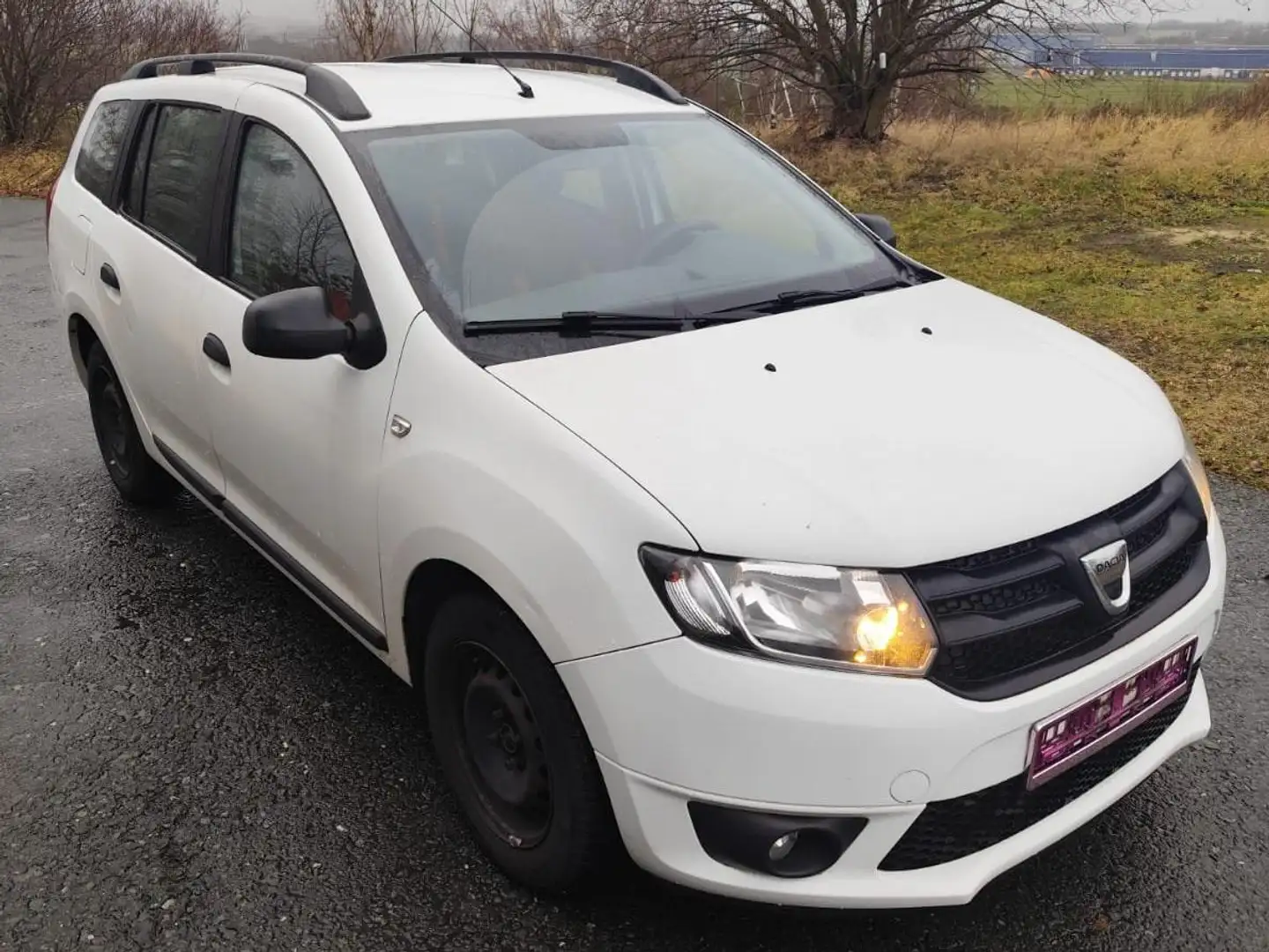 Dacia Logan Logan MCV MCV 1.2 16V 75 Ambiance bijela - 1