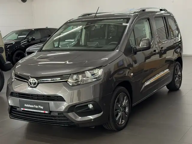 Toyota Proace (Verso) City Verso L1 Executive AUT. AHK/KAMERA
