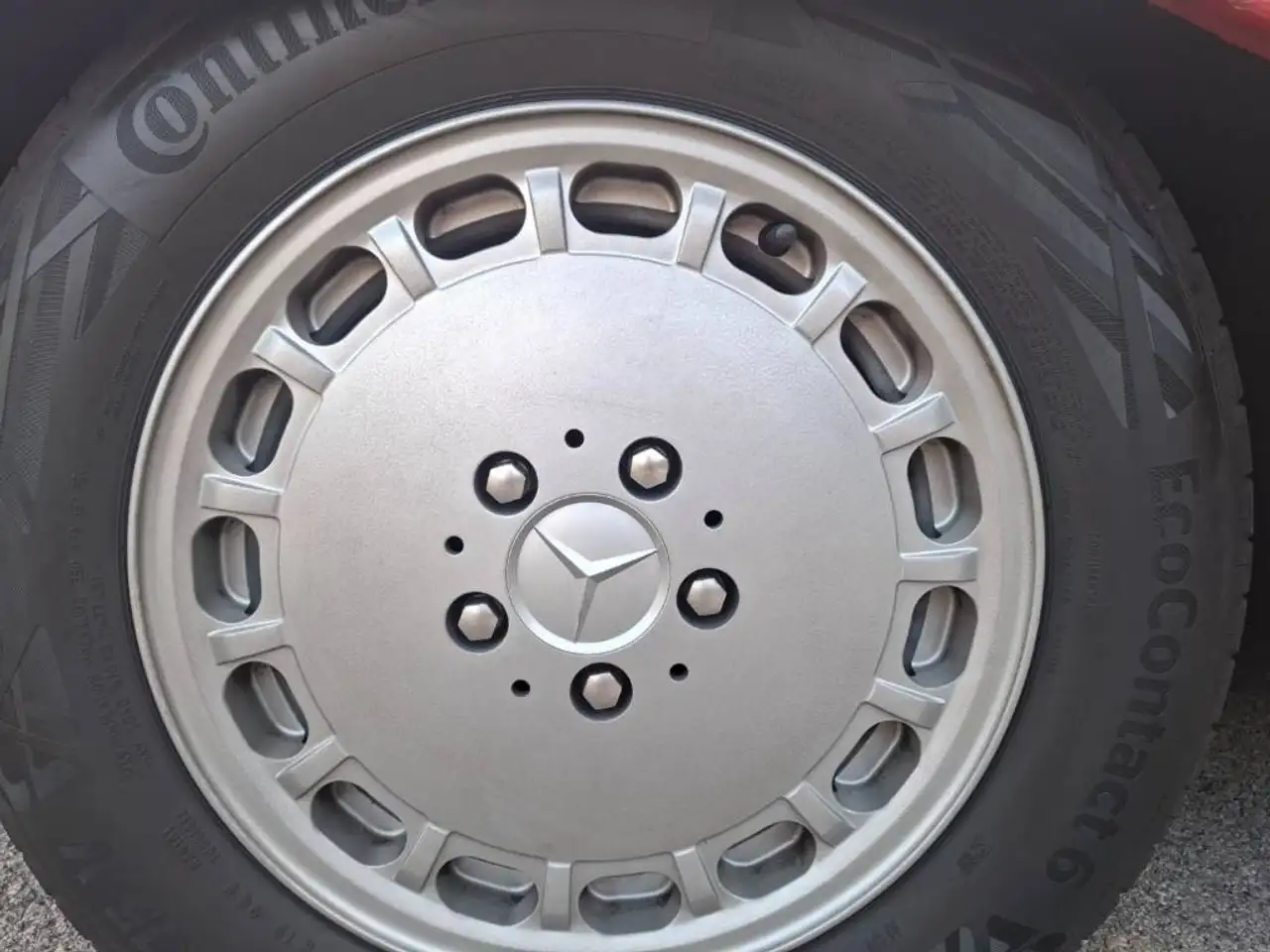 Mercedes-Benz SL 560 R107, foto 11