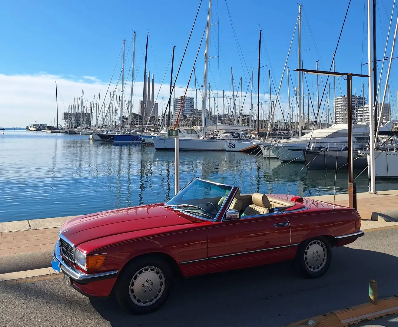 Mercedes-Benz SL 560 R107 Rot - 2
