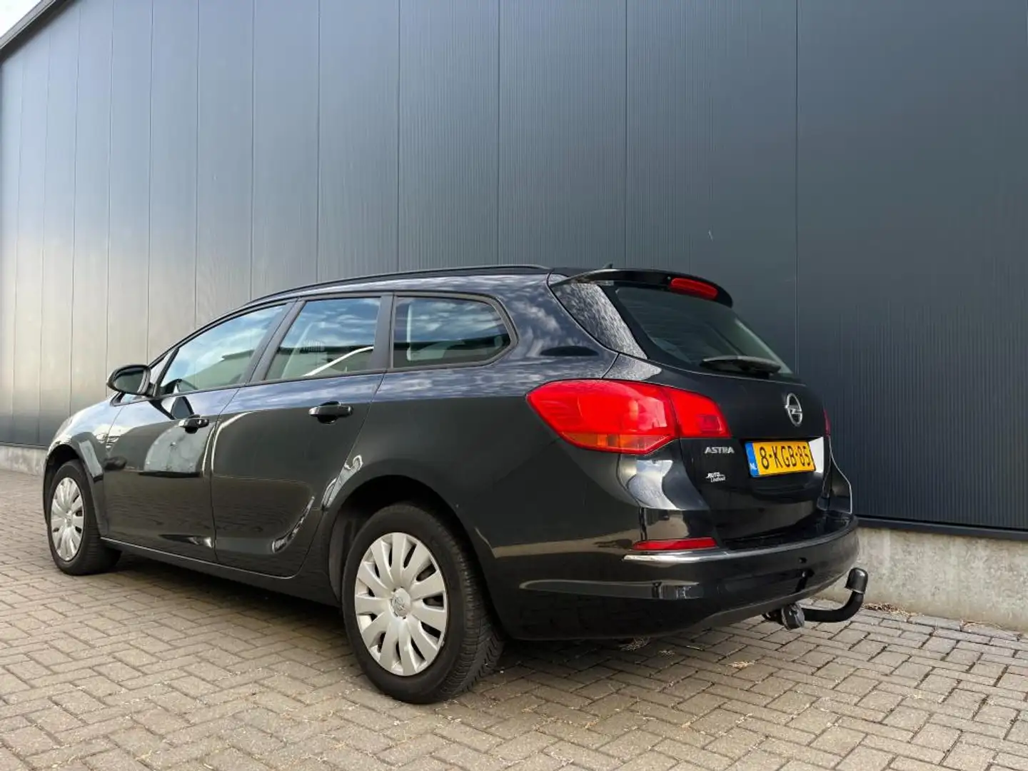 Opel Astra Sports Tourer 1.4 Business +TREKHAAK, Noir - 2