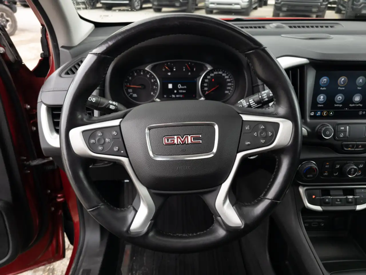 GMC Terrain photo GMC Terrain
