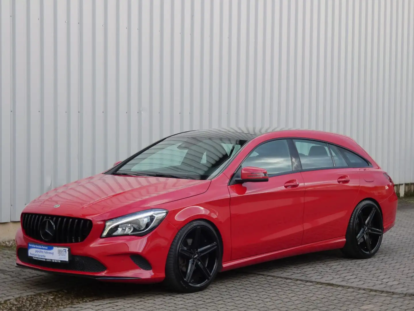 Mercedes-Benz CLA 220 Shooting Brake 4Matic-Urban-Hammer Optik Červená - 2
