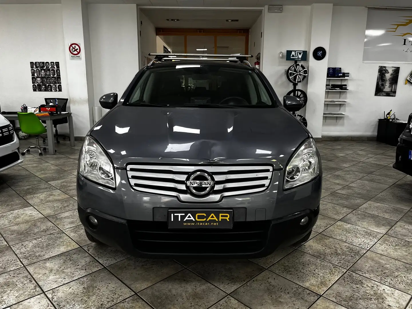 Nissan Qashqai Qashqai+2 2.0 16v Tekna 4x4 Szürke - 2