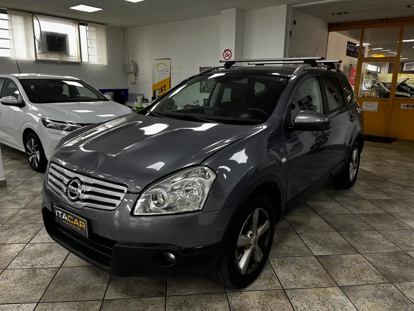 Nissan Qashqai Qashqai+2 2.0 16v Tekna 4x4 Szürke - 1