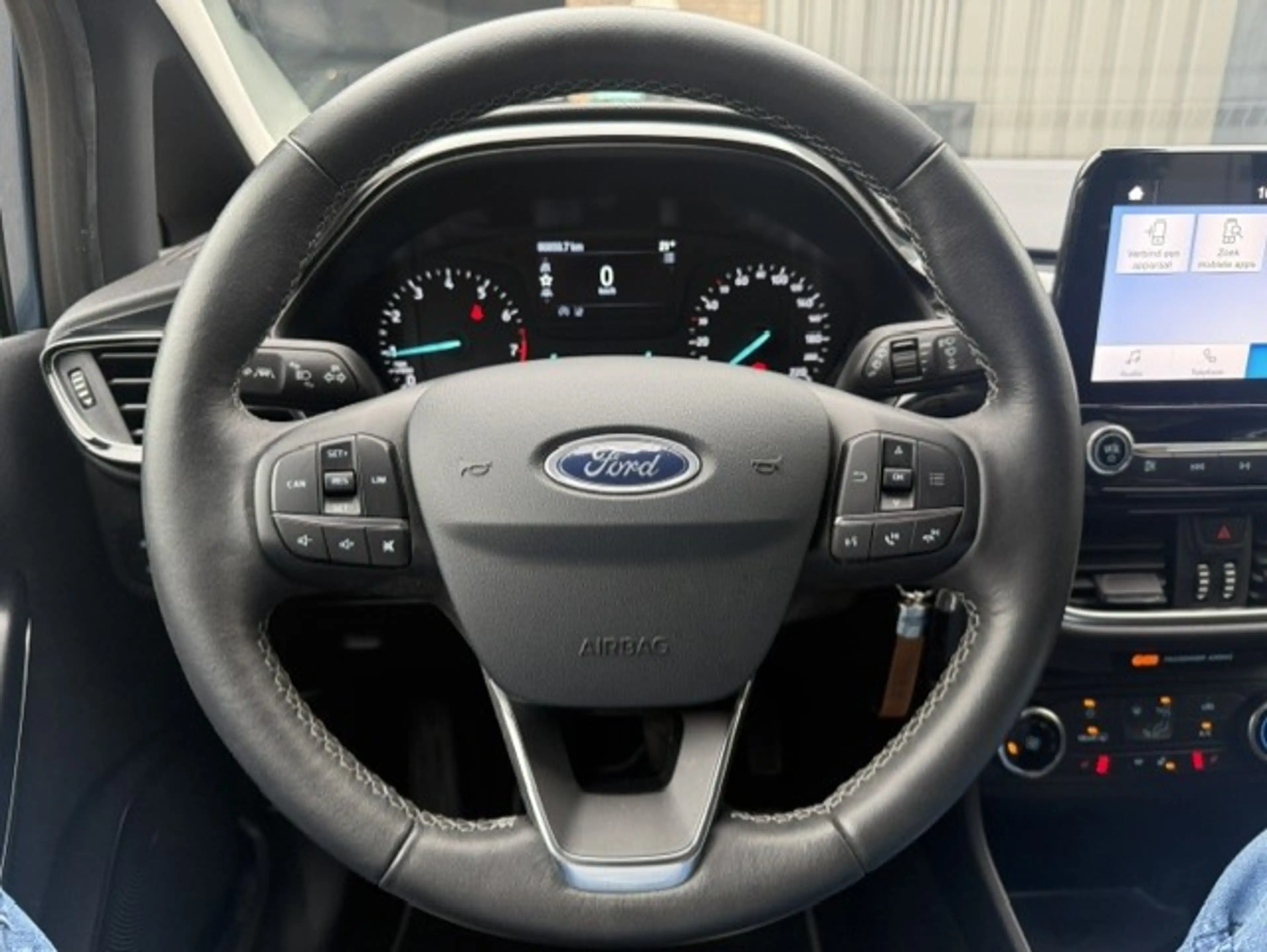 Ford Fiesta 1.0 EcoBoost Titanium Clima/CarPlay — photo 11
