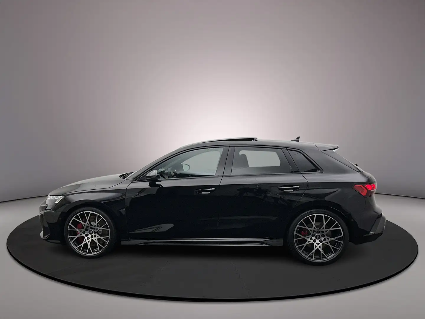 Audi RS3 Sportback TFSI quattro 400pk RS 3 Zwart - 2