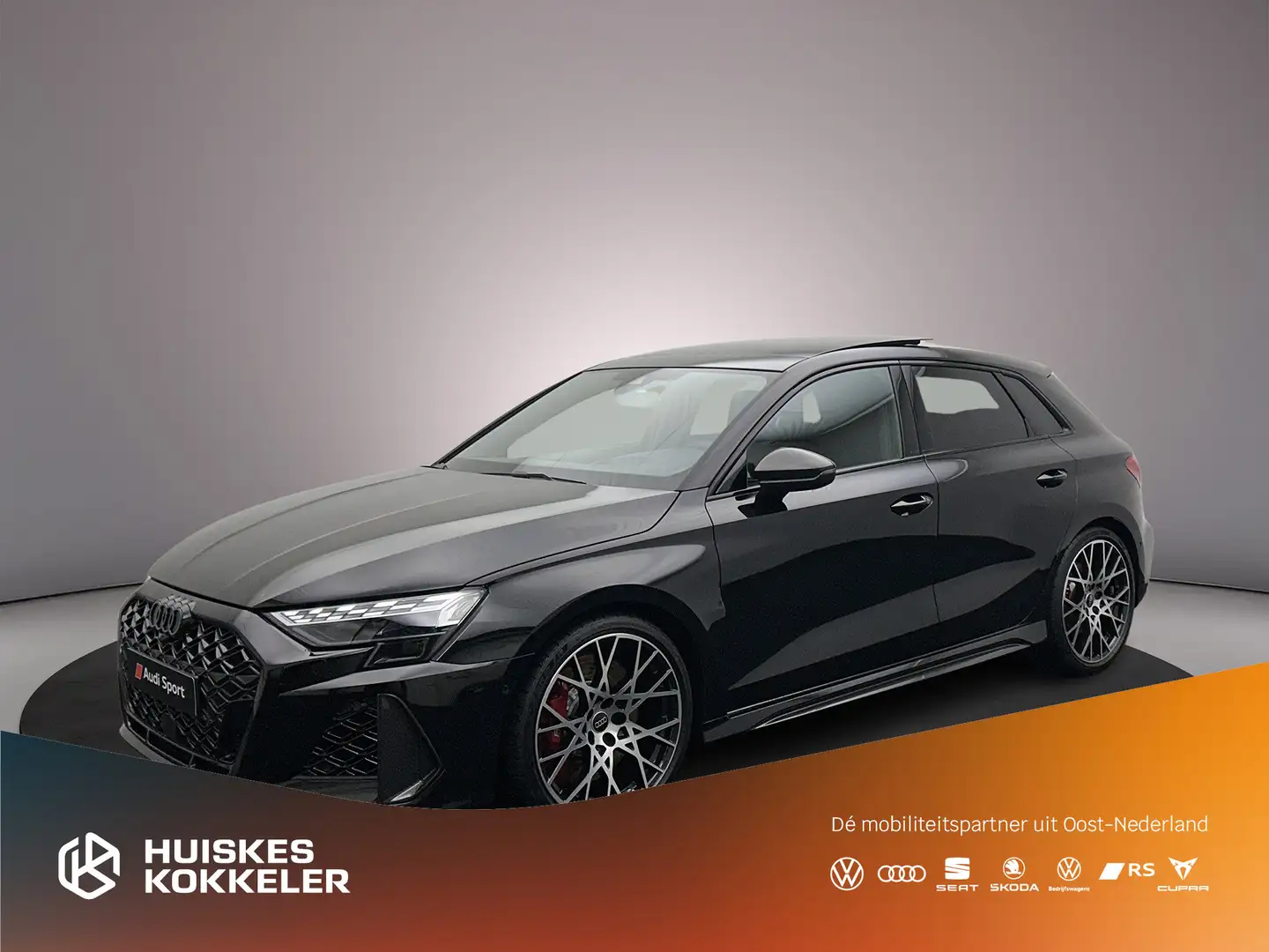 Audi RS3 Sportback TFSI quattro 400pk RS 3 Zwart - 1