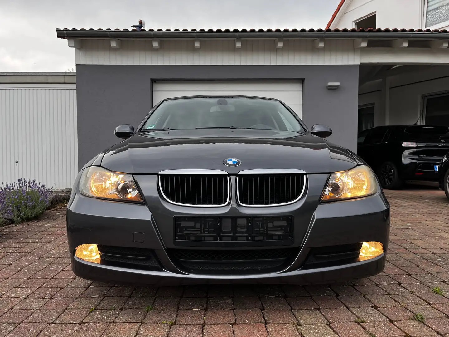 BMW 318 318i Gri - 2