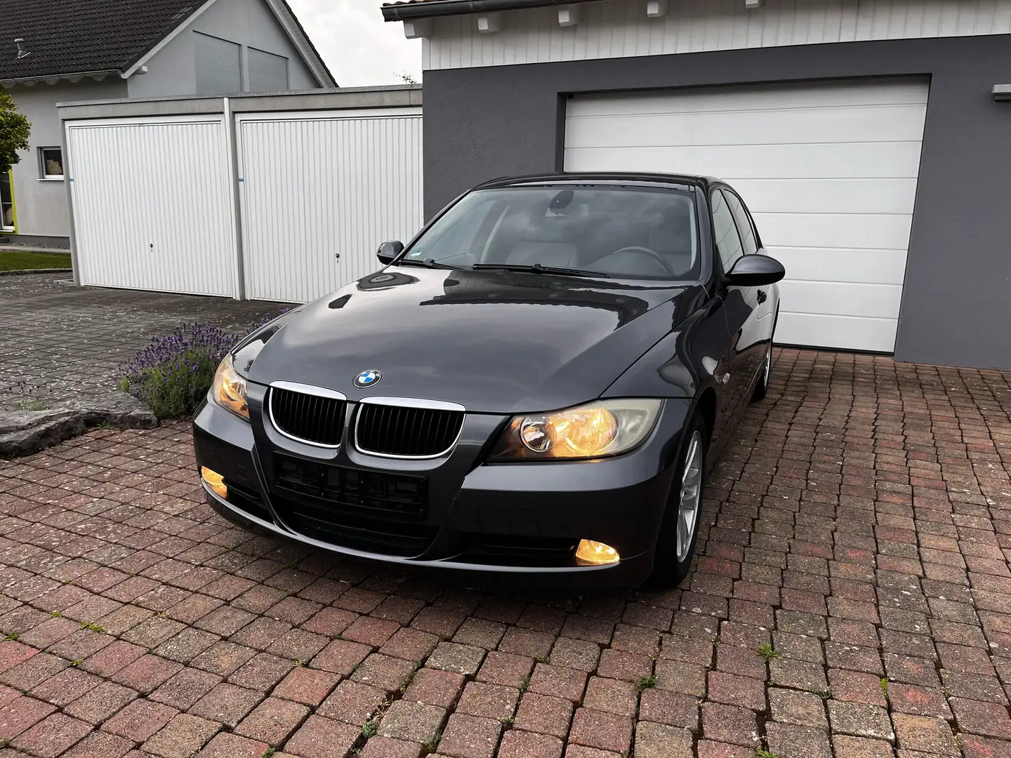 BMW 318 318i Gri - 1