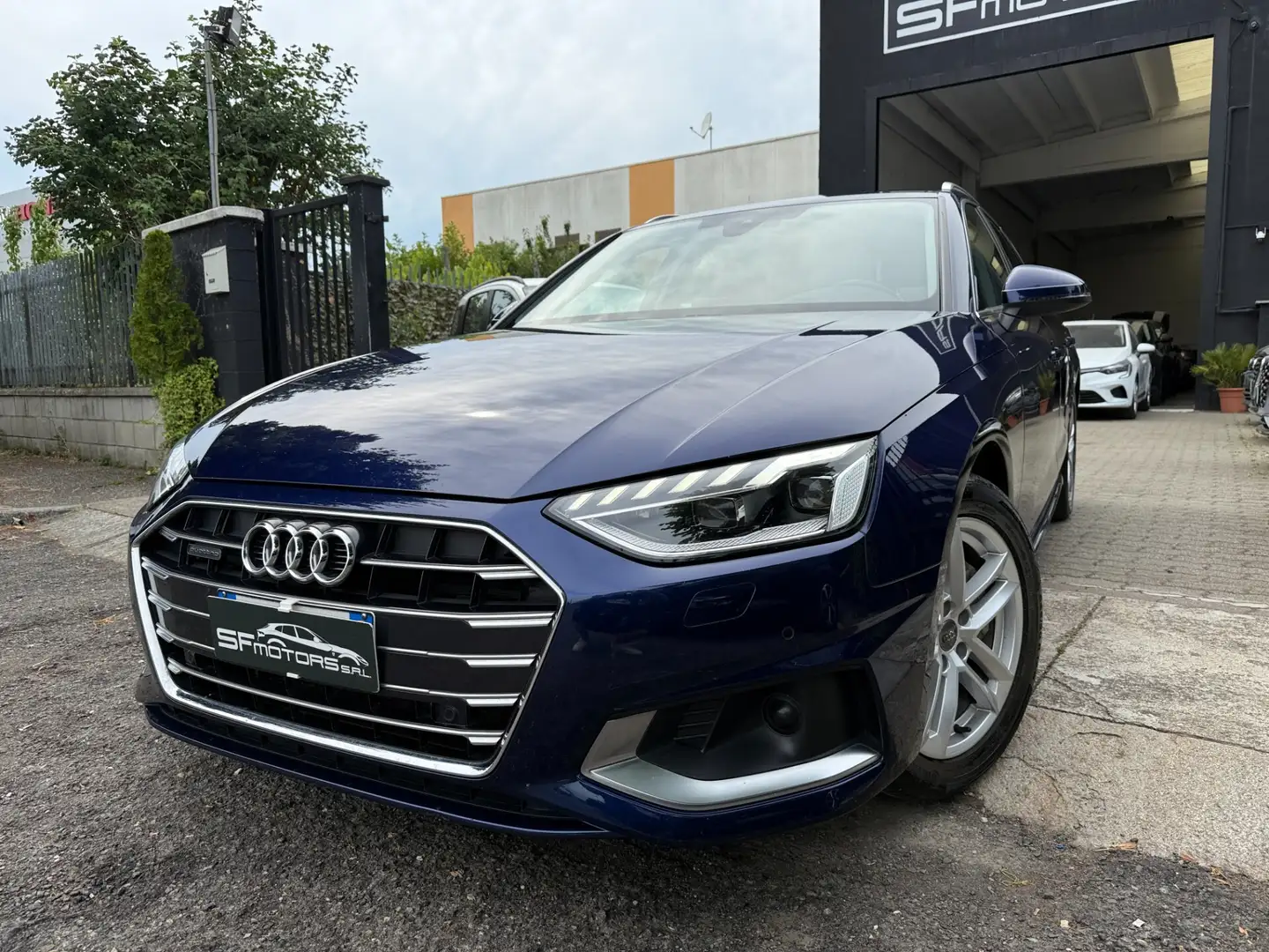 Audi A4 Avant 40 TDI quattro S tronic S line edition Blu/Azzurro - 2